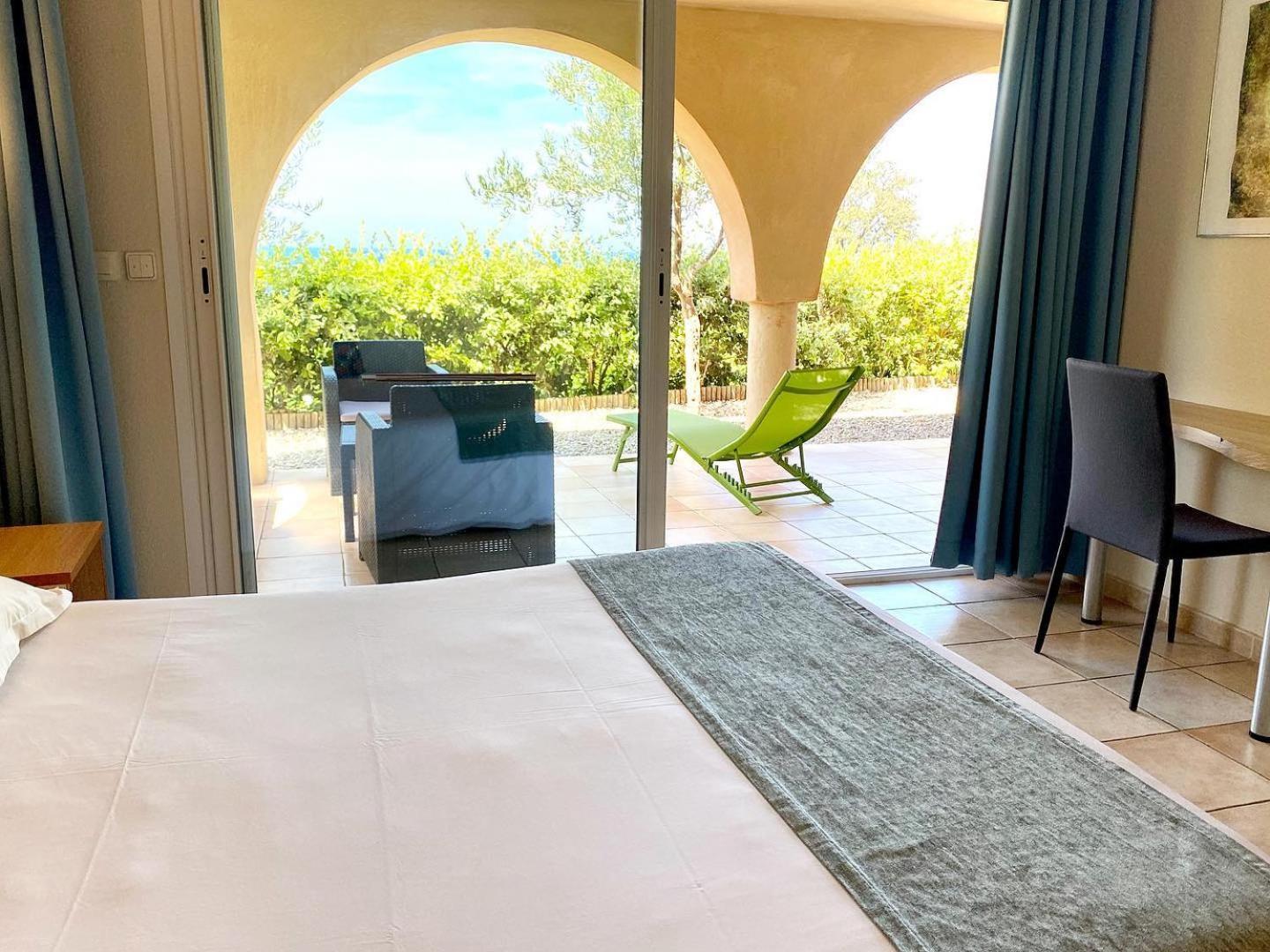 Calvi Appart Hotel Habitación foto
